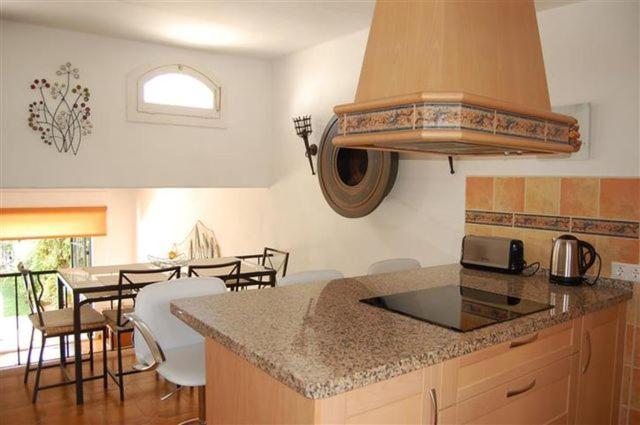 Lovely Townhouse, Swimming Pool Holiday home Marbella