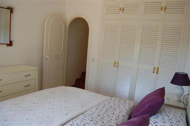 Lovely Townhouse, Swimming Pool Holiday home