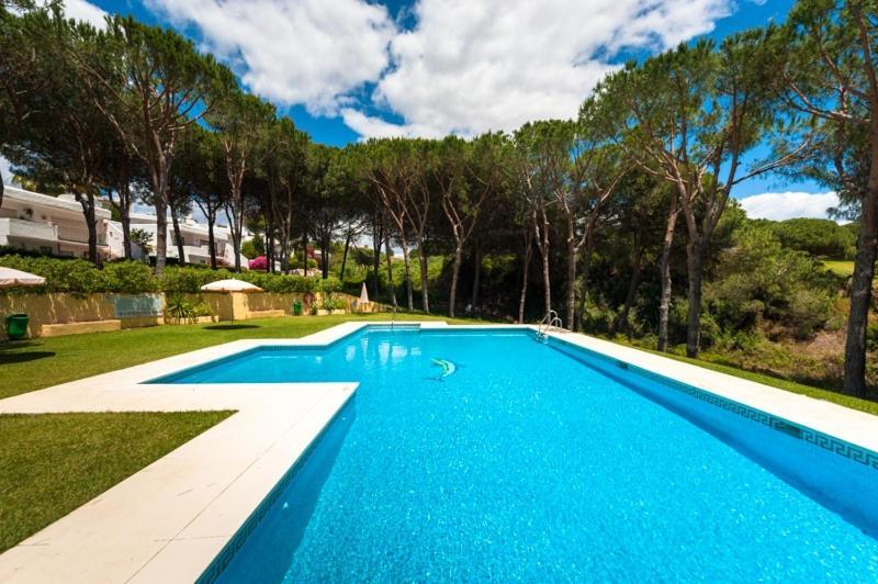 Сasa de vacaciones Lovely Townhouse, Swimming Pool Marbella