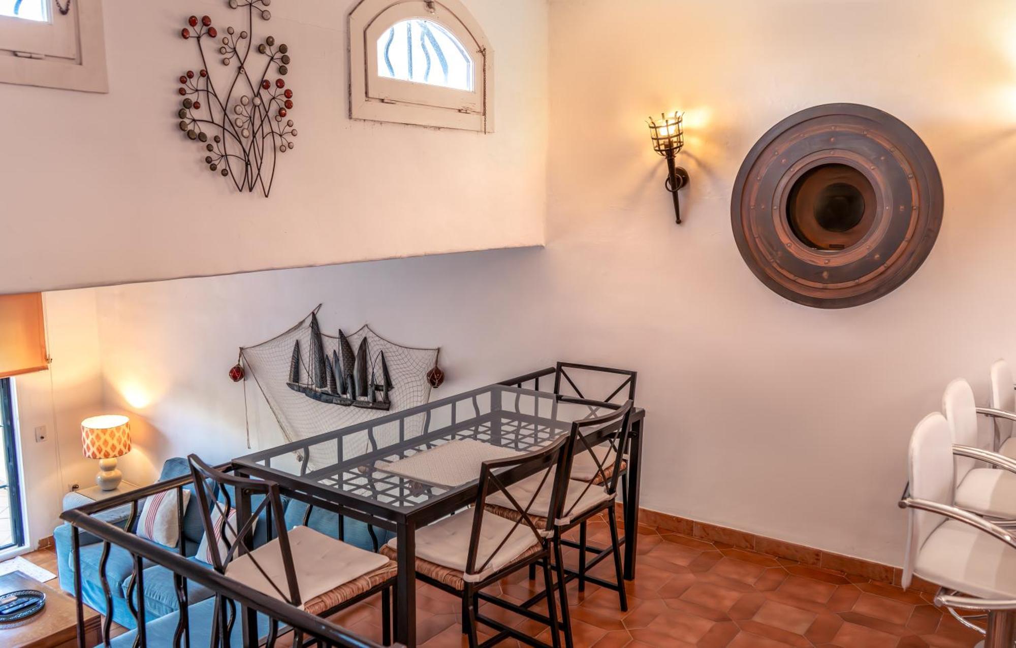 Lovely Townhouse, Swimming Pool * Marbella